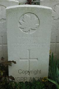 Canada Cemetery Tilloy Les Cambrai - Roy, A